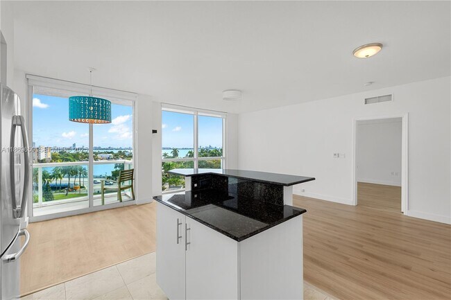 Building Photo - 7900 Harbor Island Dr