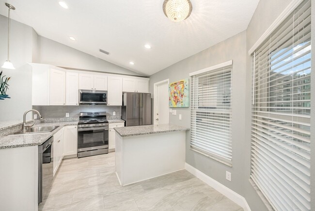 Building Photo - 1381 Byrd Ct