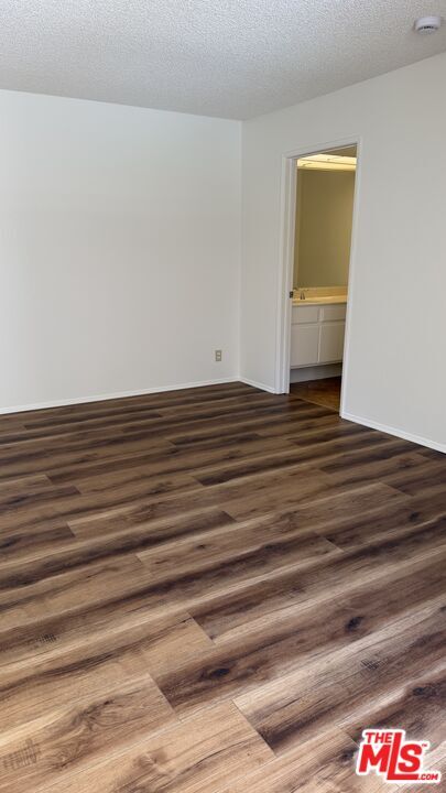 Building Photo - 4260 Vía Arbolada