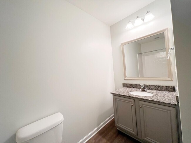 Building Photo - 720 Stilmore Dr