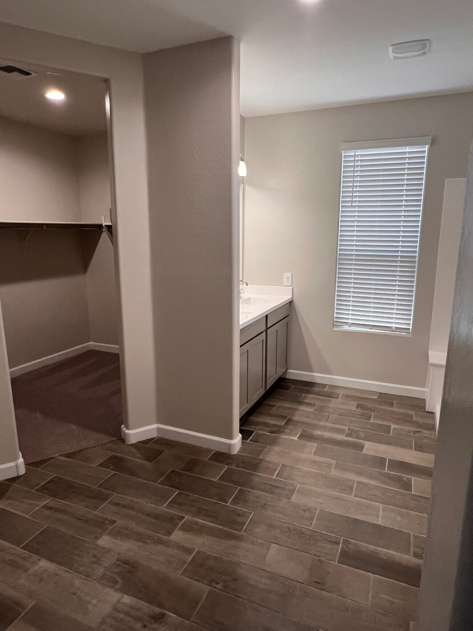 Building Photo - 37640 W San Sisto Ave