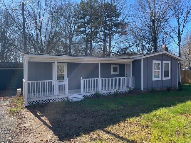 Building Photo - 3345 E Ridge Rd