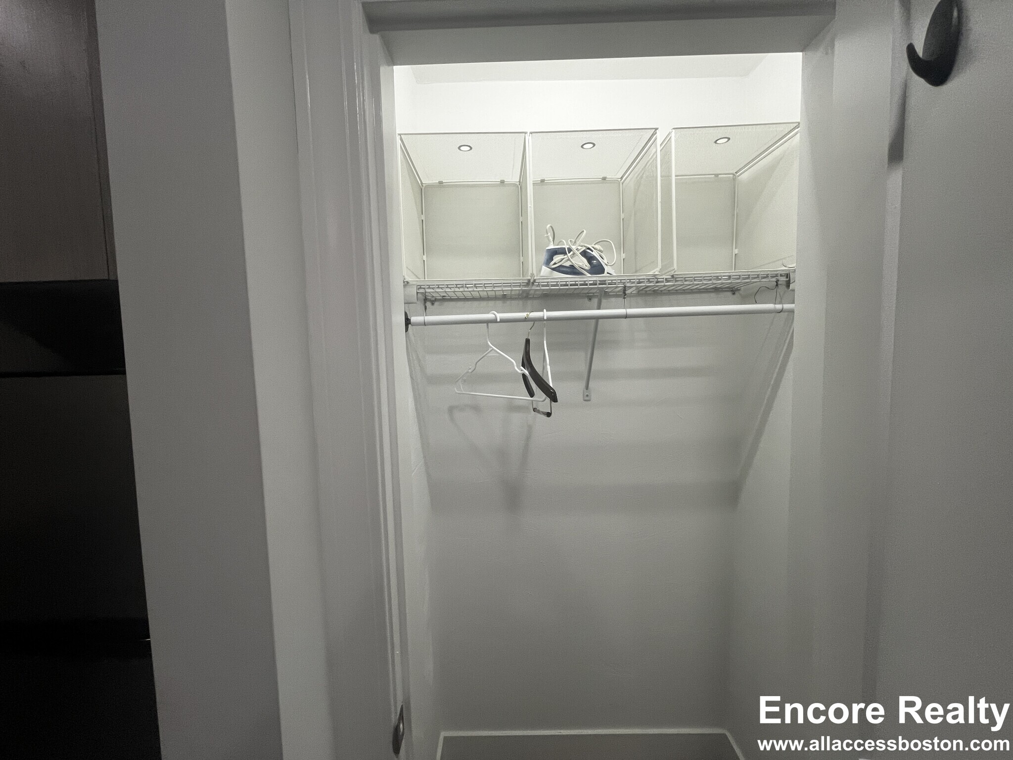 Building Photo - 19 Peterborough St