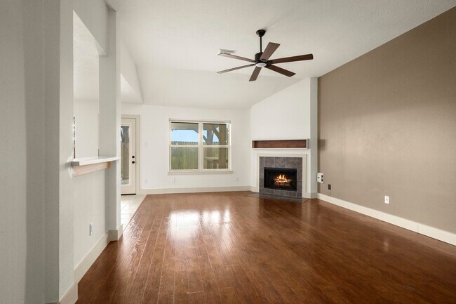 Building Photo - 1243 Willow Branch Dr