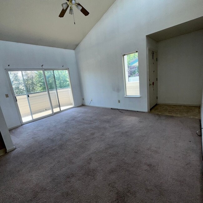 Building Photo - 2661 Sycamore Glen Dr