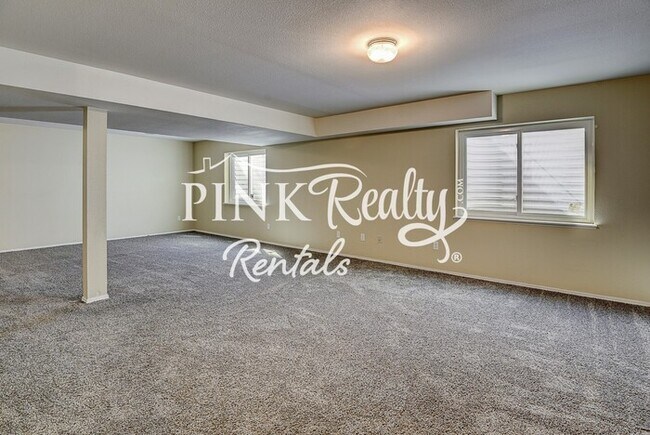 Building Photo - Gorgeous 5-Bedroom Home in Woodmen Hills w...