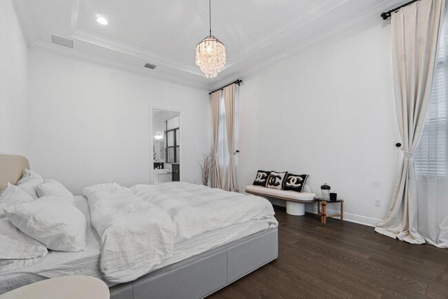 Building Photo - 13026 Artisan Cir