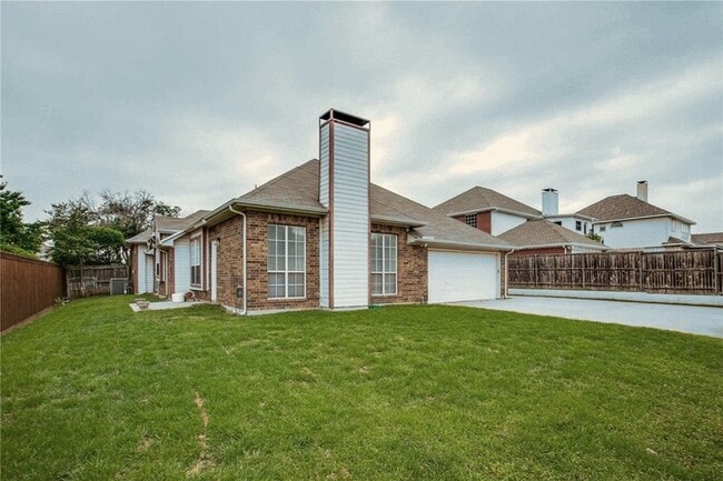 Building Photo - 3306 Ashleaf Dr