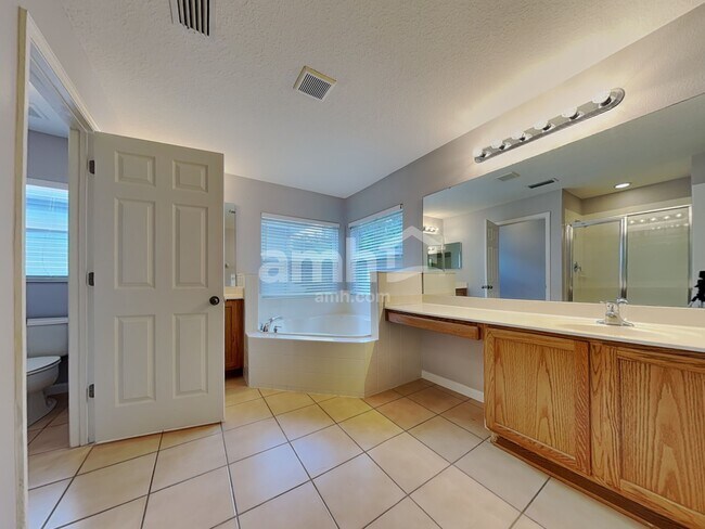 Building Photo - 10956 Willow Ridge Loop