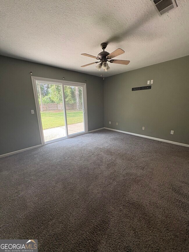 Building Photo - 112 Boxwood Ct