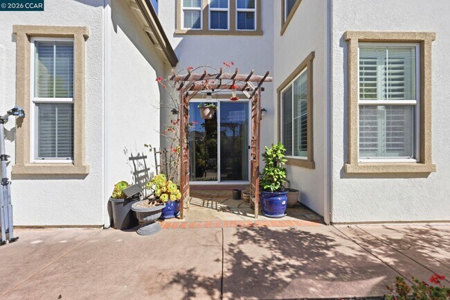 Building Photo - 165 Paddington Ct