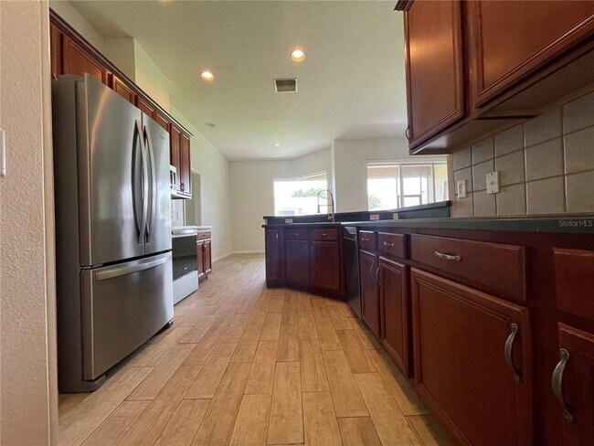 Building Photo - 9322 Mangrove Ct