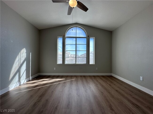 Building Photo - 6987 Wineberry Dr