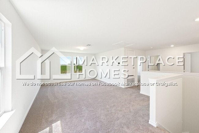 Building Photo - 4013 Woodside Dr