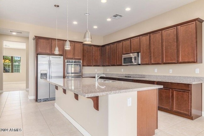 Building Photo - 13695 N 148th Dr