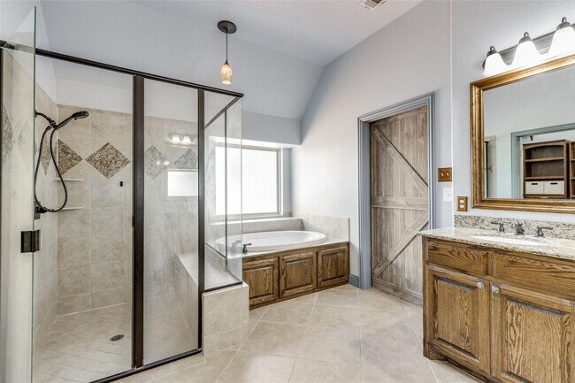 Building Photo - 15600 Fire Creek Ln