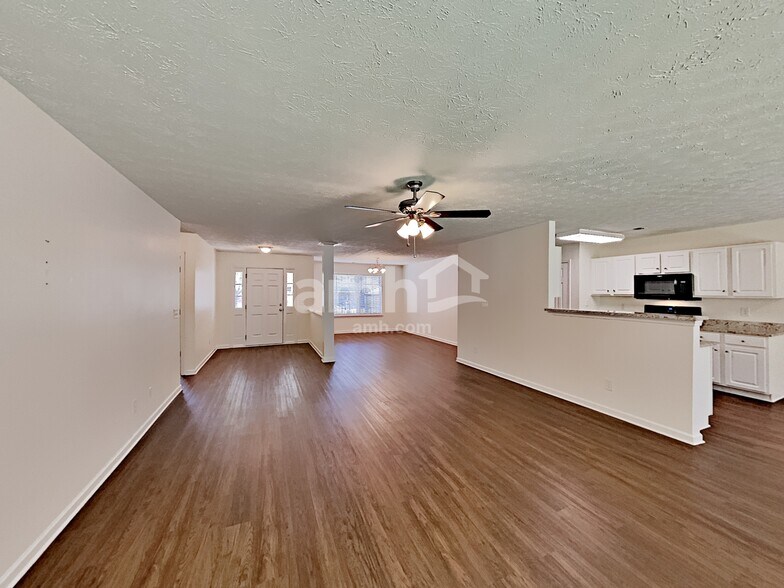 Building Photo - 361 Red Maple Way