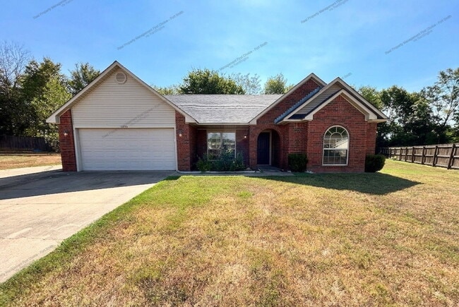 Building Photo - 1475 E Gate Dr