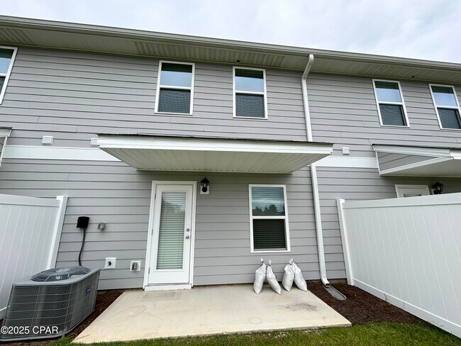 Building Photo - 1770 Jakes Dr