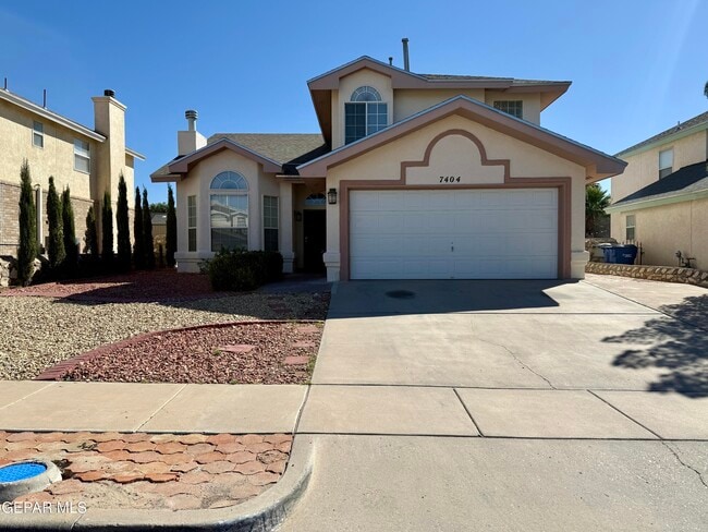 Primary Photo - 7404 Luz De Lumbre Ave