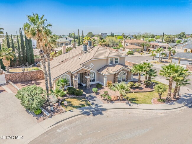 Building Photo - 2066 Paseo Del Prado Dr