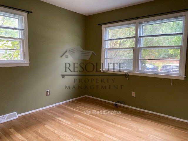 Building Photo - 4812 Radcliff Rd