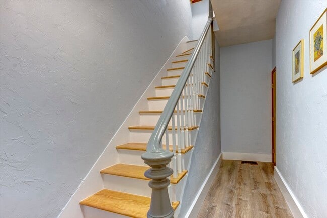 Building Photo - 46 Wyllis Ave