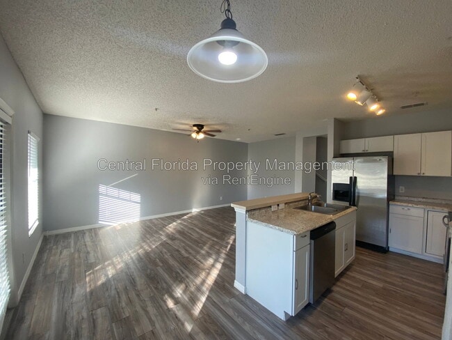 Building Photo - 2076 Cypress Bay Blvd
