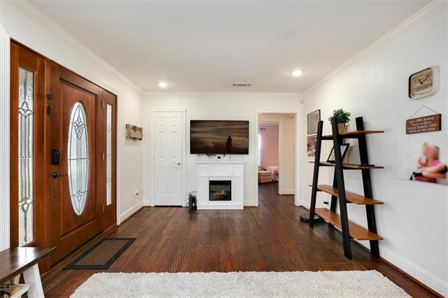 Building Photo - 8515 Glencrest Ln