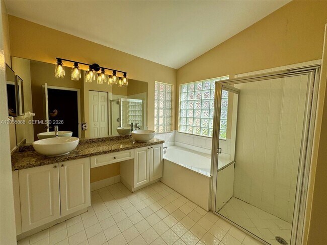 Building Photo - 3393 SW 180th Way