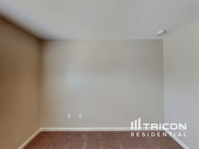 Building Photo - 55 Moss Way