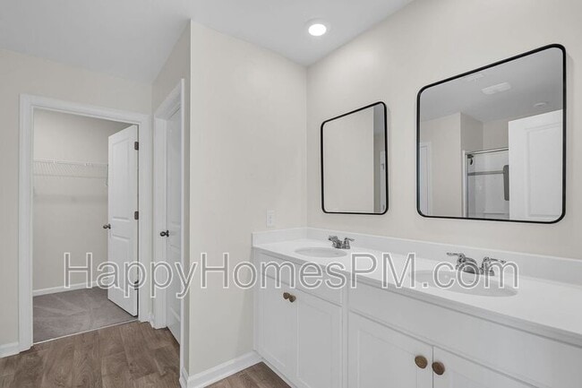 Building Photo - 138 Sweet Cherry Ln