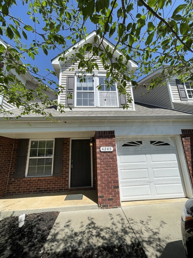 Primary Photo - 4245 Aurora Cir