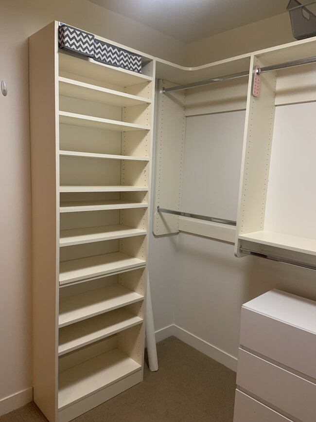 large walk-in closet - 1260 NW Naito Pky