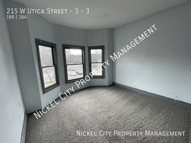 Building Photo - 215 W Utica St