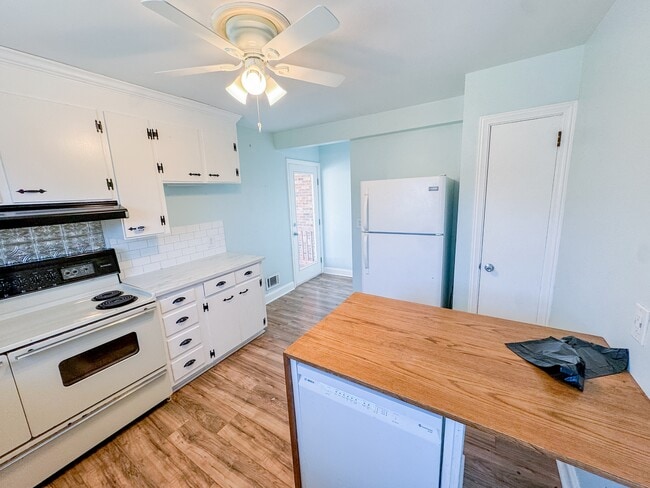 Building Photo - 13 Owens Rd