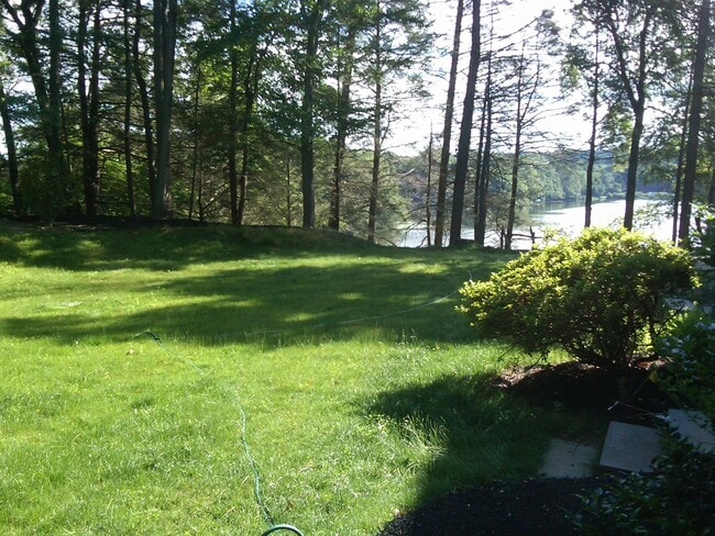 Building Photo - 55 Knollwood Ln