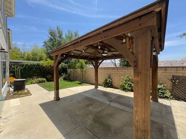Building Photo - Remodeled 3 bedroom in Simi Valley