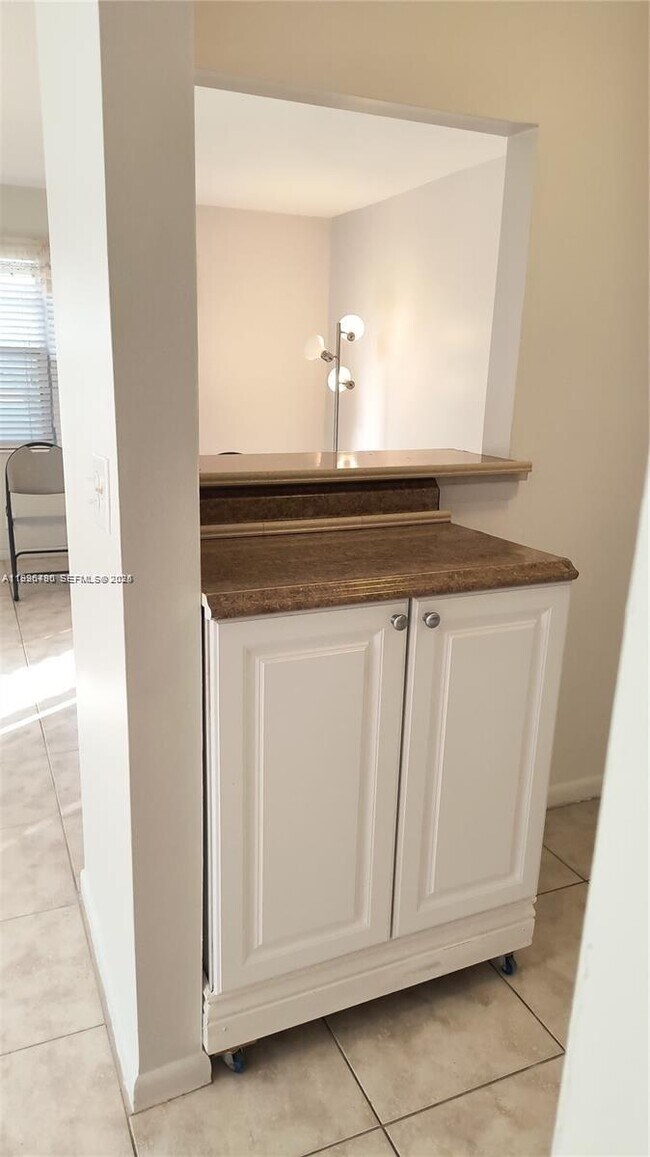 Building Photo - 53 Coventry C