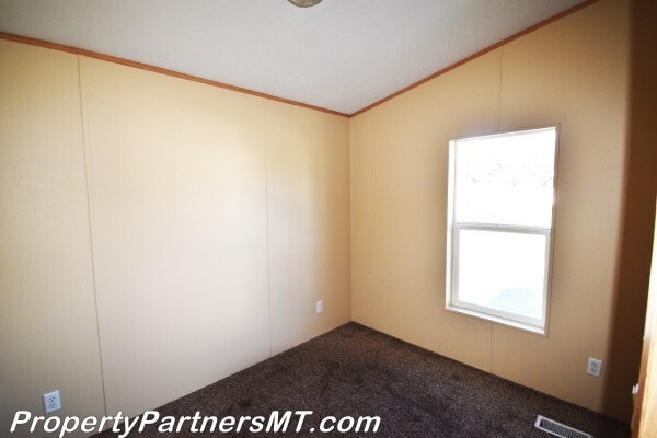 Building Photo - Discover this Recently Upgraded 3 Bed 2 Ba...