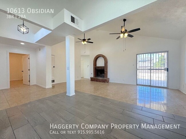 Building Photo - 10613 Obsidian-