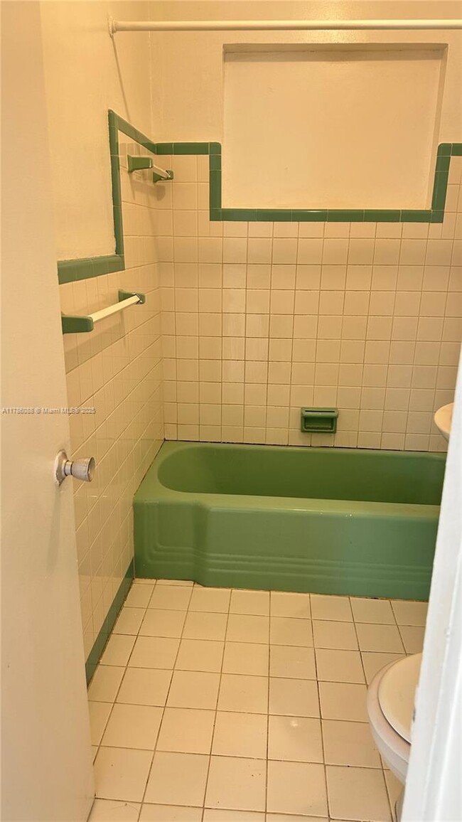 Building Photo - 28531 SW 144th Ct
