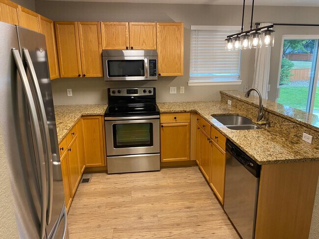 Building Photo - 486 Balsa Dr