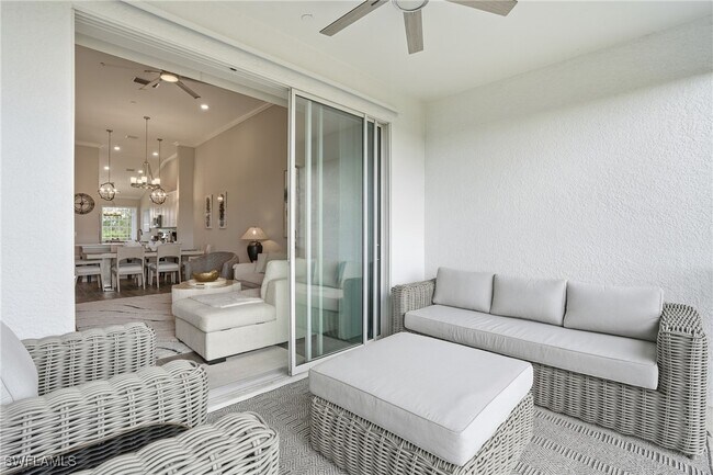 Building Photo - 11851 Venetian Lagoon Dr