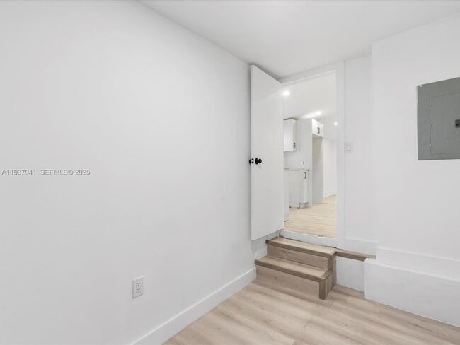 Building Photo - 6318 NW 19th Ct