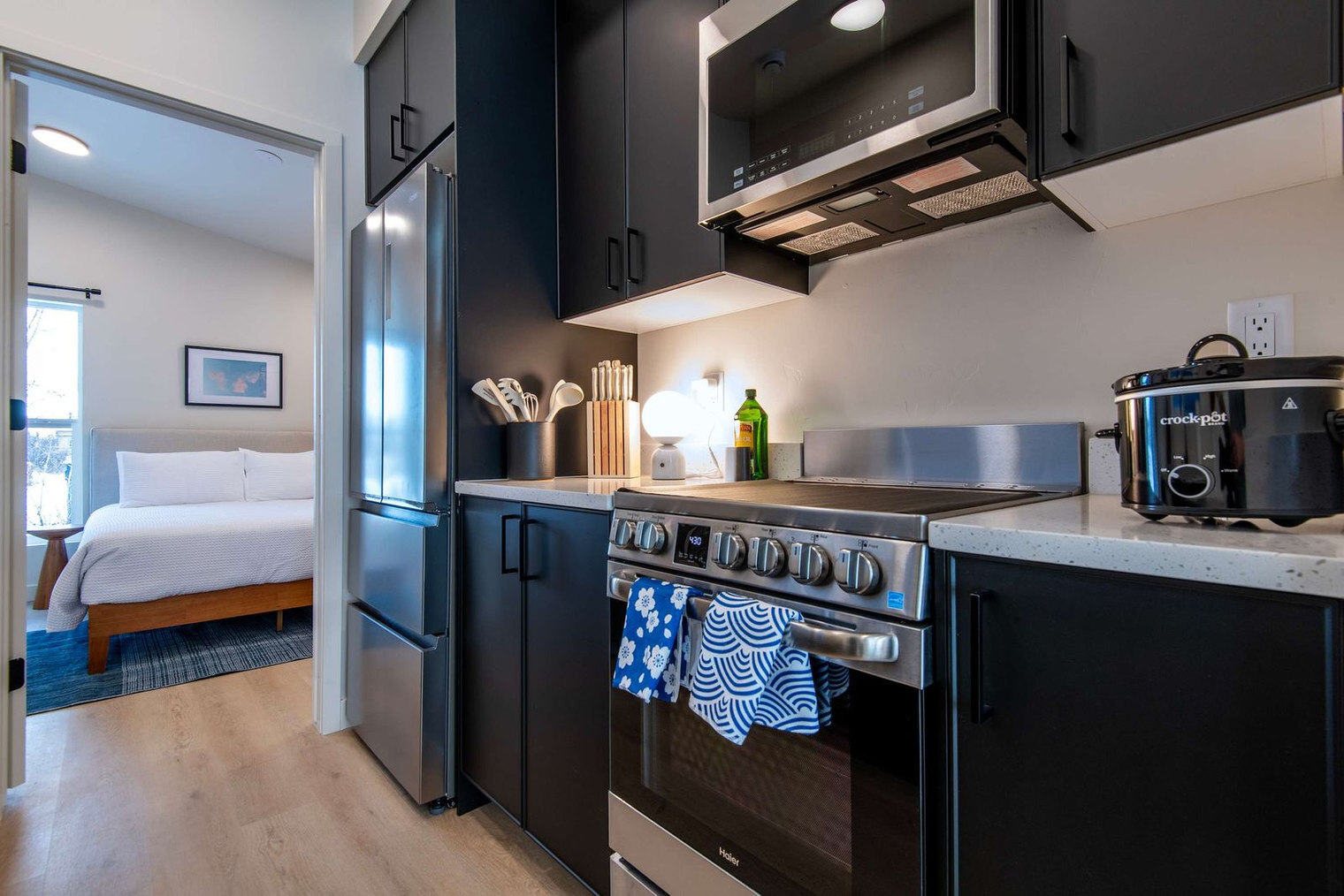 Building Photo - 27 4th St E