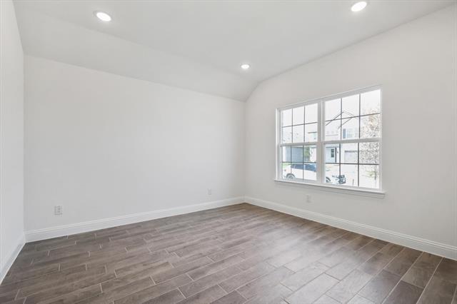 Building Photo - 517 Amenduni Ln