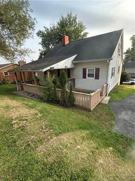 Building Photo - 258 N Cherry Ave
