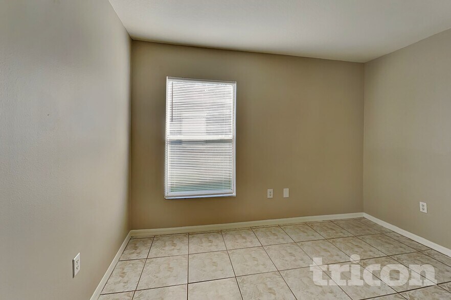 Building Photo - 2483 Brownwood Dr
