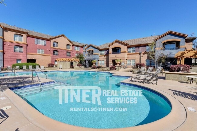 Building Photo - 2001 Club Center Dr